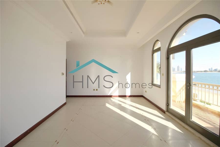 9 High Number | Atrium Entry | Skyline Views