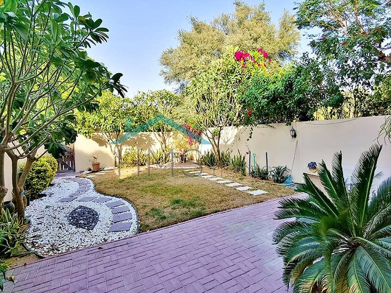BACKING PARK | LOVELY GARDEN | AVAILABLE NOW BACKING PARK | LOVELY GARDEN | AVAILABLE NOW