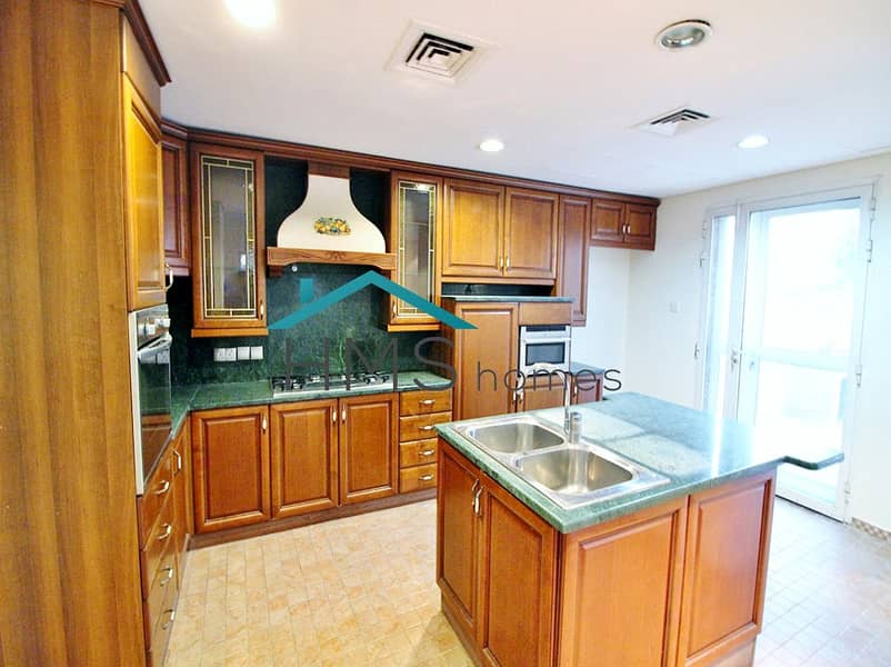 9 Perfect Lake View | Extended 2E | Upgraded | View NOW