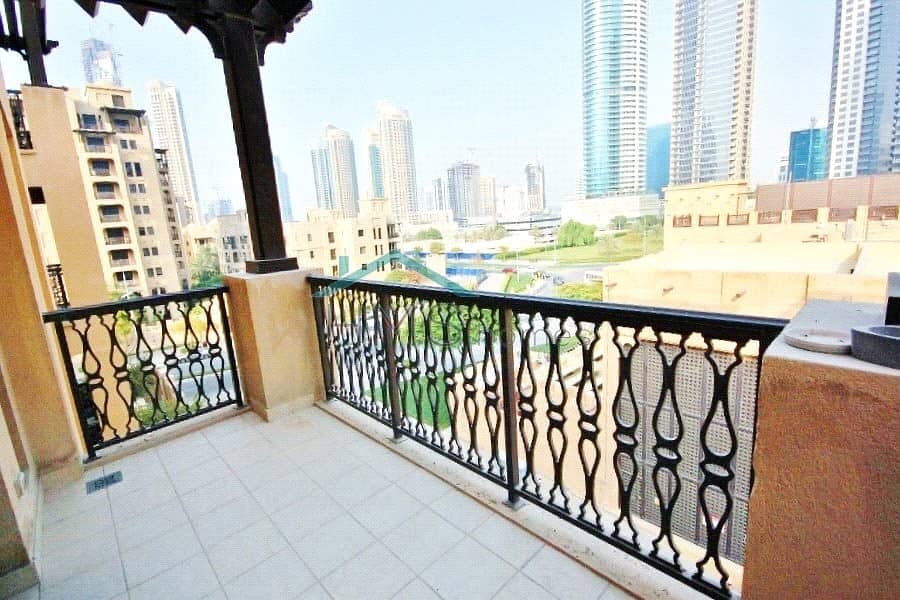 8 Vacant | Reduced Price | Large Layout