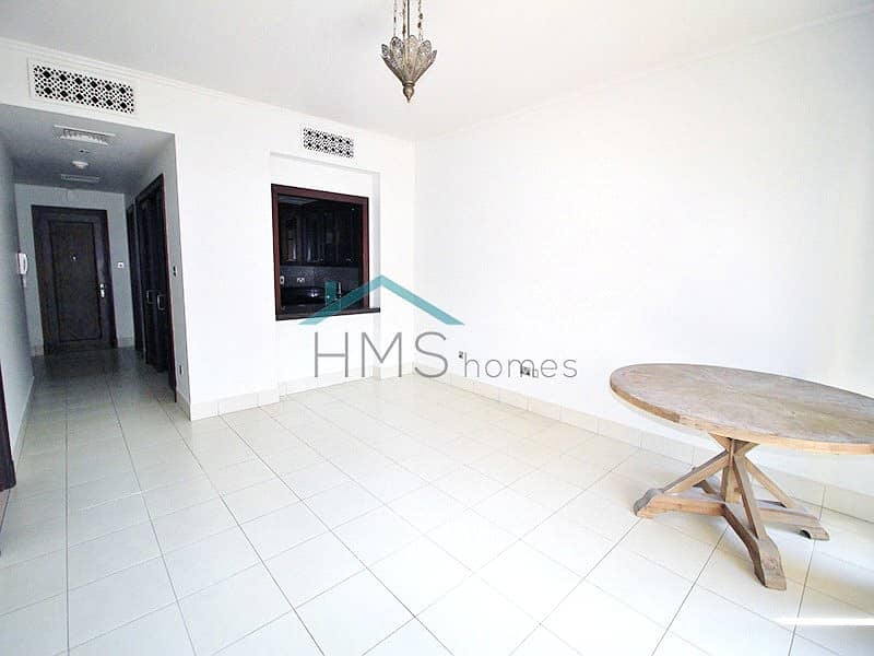 10 Bright & Spacious | Burj Khalifa View | Study
