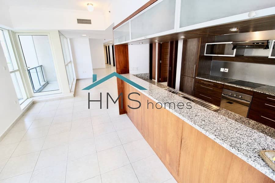 18 Vacant | Large Terrace | Maids Room