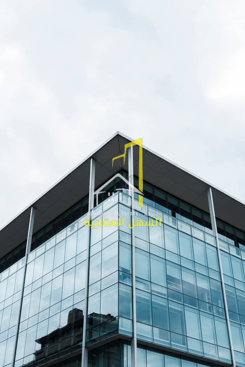low-angle-tall-building-with-many-windows. jpg