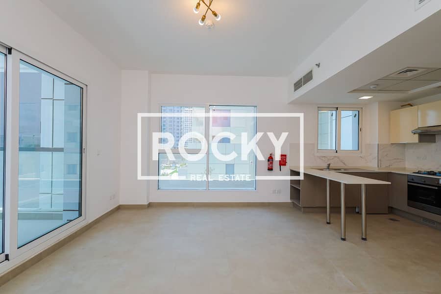 10 JVC - Sky Views Residence (9 of 23). jpg