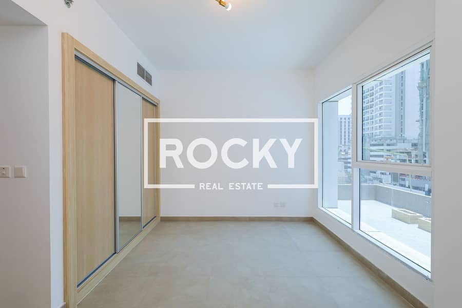 13 JVC - Sky Views Residence (12 of 23). jpg