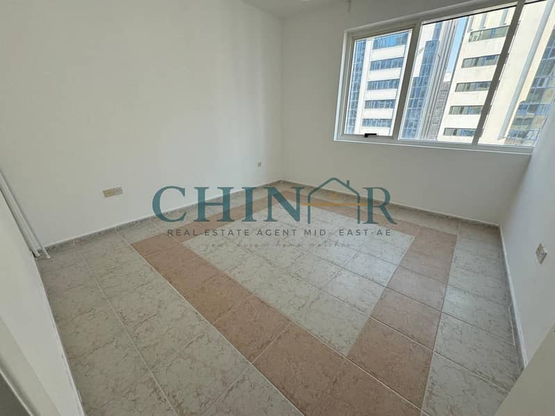 16 efd6a19b-b001-43fe-8998-9afd4c0e1361. jpg