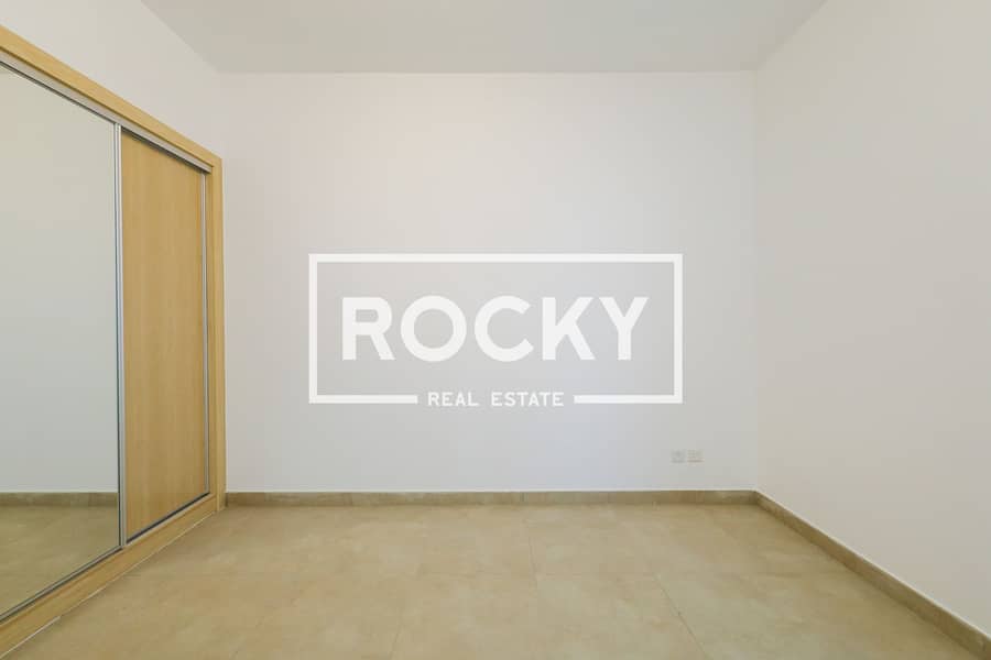 5 JVC - Sky Views Residence (12 of 16). jpg