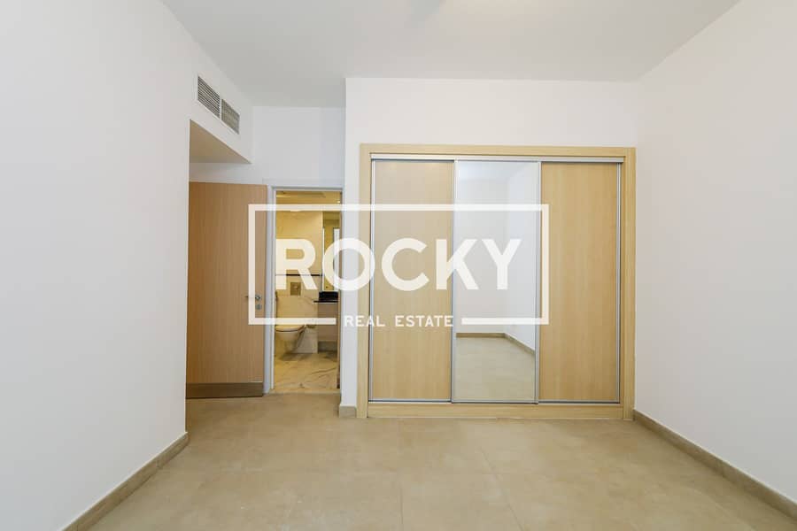 7 JVC - Sky Views Residence (14 of 16). jpg