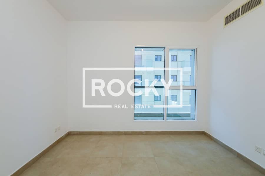9 JVC - Sky Views Residence (15 of 16). jpg