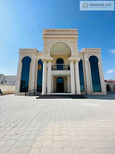 9 Bedrooms Luxury Villa on Prime location 500,000 AED