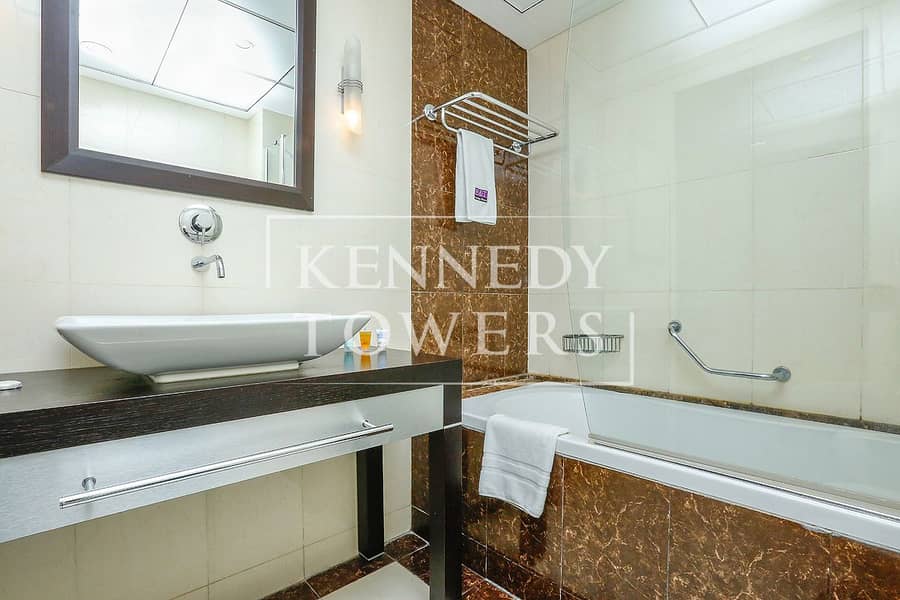 6 6. Bathroom. JPG