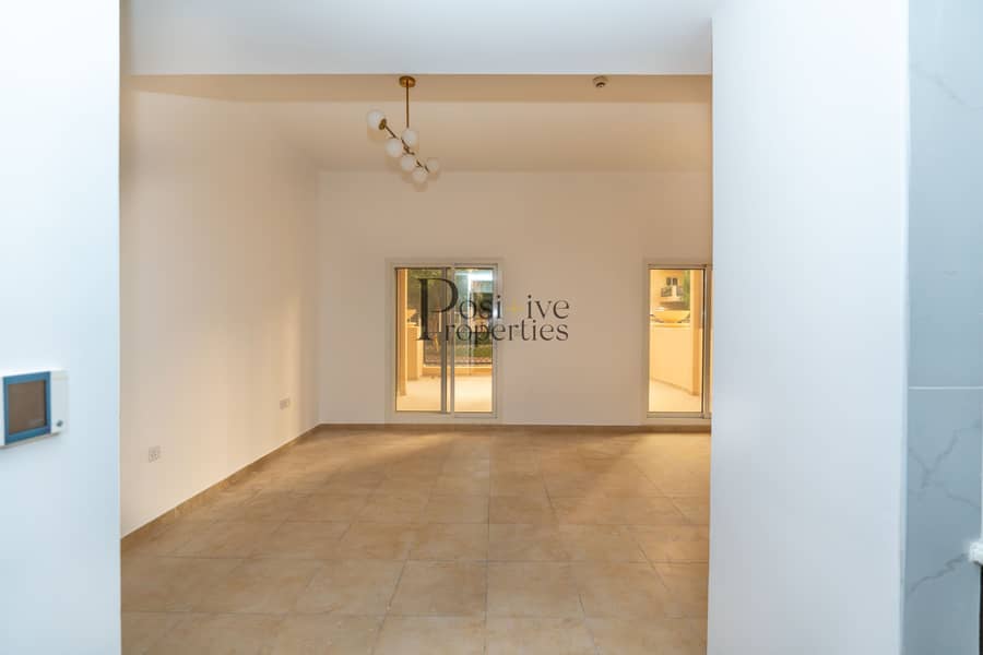 Vacant | Upgraded | With Terrace