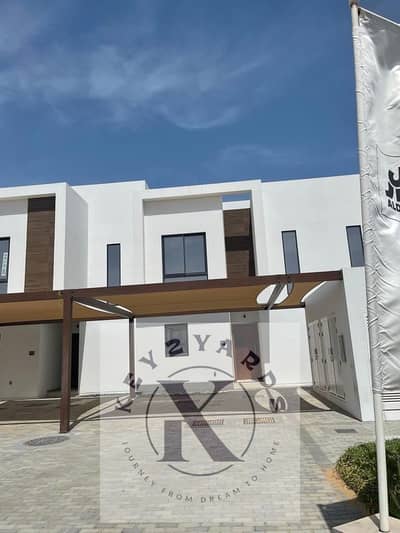 3 Bedroom Townhouse for Rent in Al Ghadeer, Abu Dhabi - ce866236-267b-4e57-8d0f-4941f5a714a8. JPG