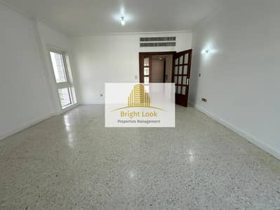 Well Maintained 2BHK Apartment with Maids room in 70,000 AED / year in 2 payments