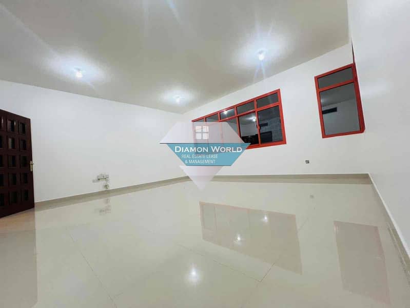Spacious 3 Bedroom Apartments for rent in Al Khalidiyah