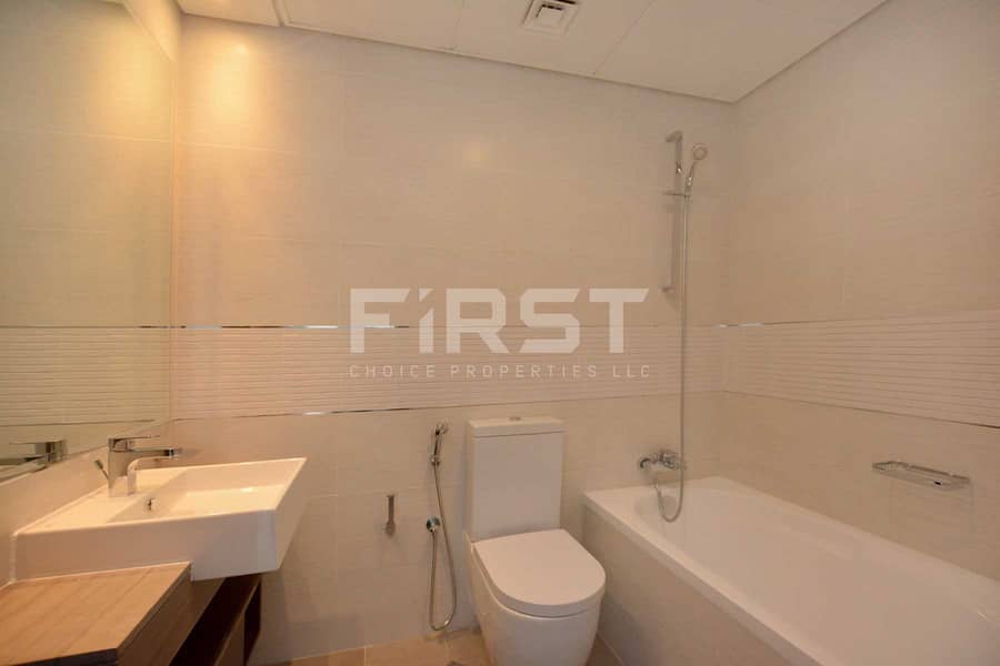 18 Internal Photo of 1 Bedroom Apartment in The Gate Tower Shams Abu Dhabi Al Reem Island Abu Dhabi UAE (16). jpg