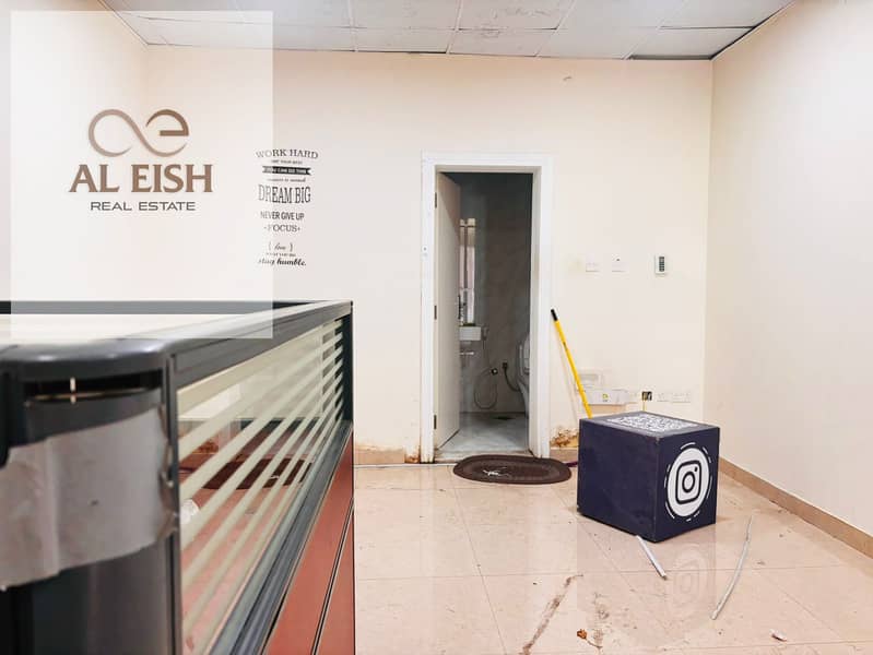 HighExposure Commercial Space in Oud Metha RoadFacing, Ready for Business