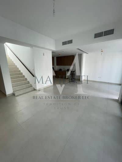 PEACEFULL  |  LUXURIOUS  |  SPACIOUS  |  PARKING  |  BALCONY