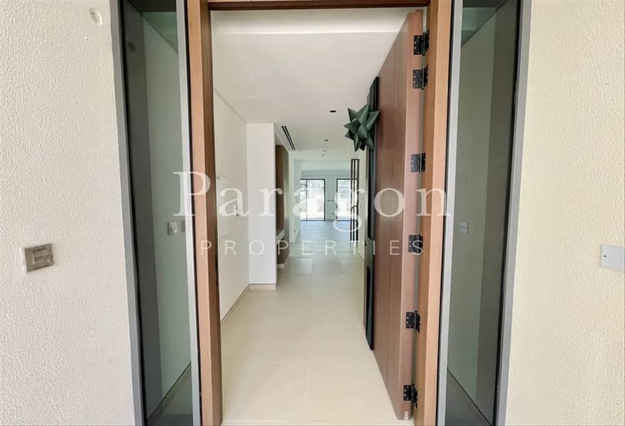 Open Kitchen with Appliances Upgraded Vastu