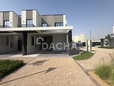 4 Bedroom Villa for Rent in Dubai South, Dubai - Huge Plot | Brand New | Corner Unit