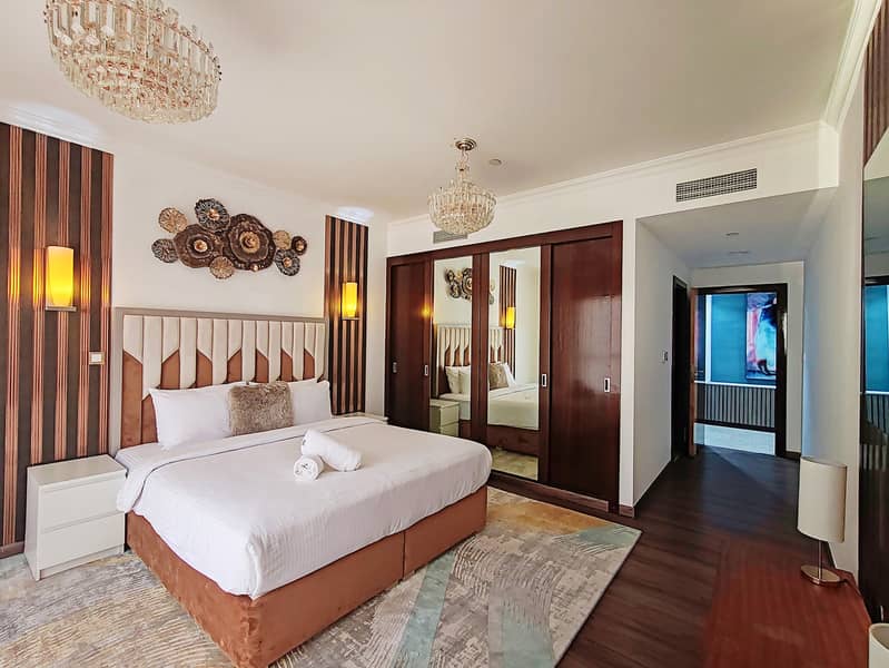 38 bedroom-brown-04. jpg