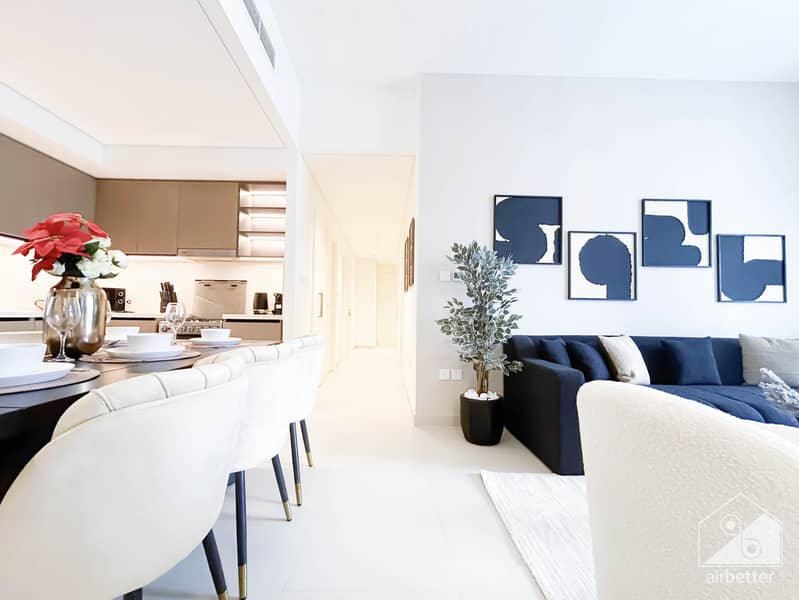 6 Crown Tower - 1707-Living-8. jpg