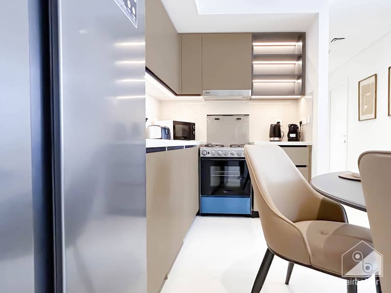 24 Crown Tower - 2901-Kitchen-9. jpg