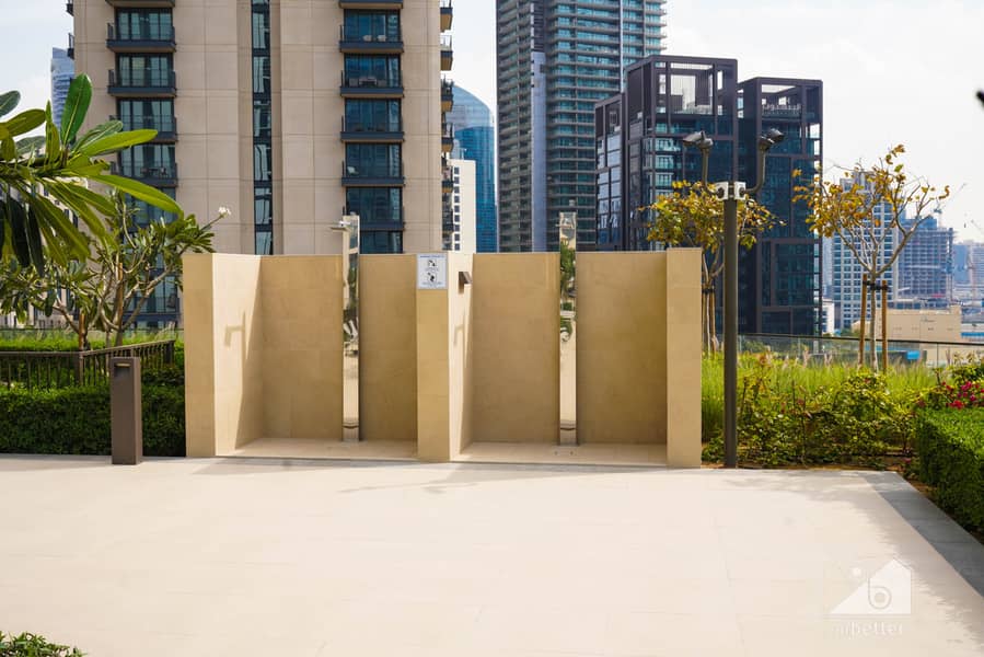 90 Crown_Tower_1807_137. jpg
