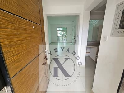 2 Bedroom Townhouse for Rent in Al Ghadeer, Abu Dhabi - 8fdec070-d16e-42e0-bb44-92c0403f993d. JPG