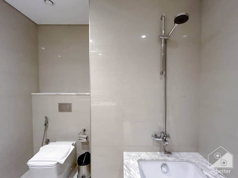 25 Burj Royale 3402-Master Room-9. jpg