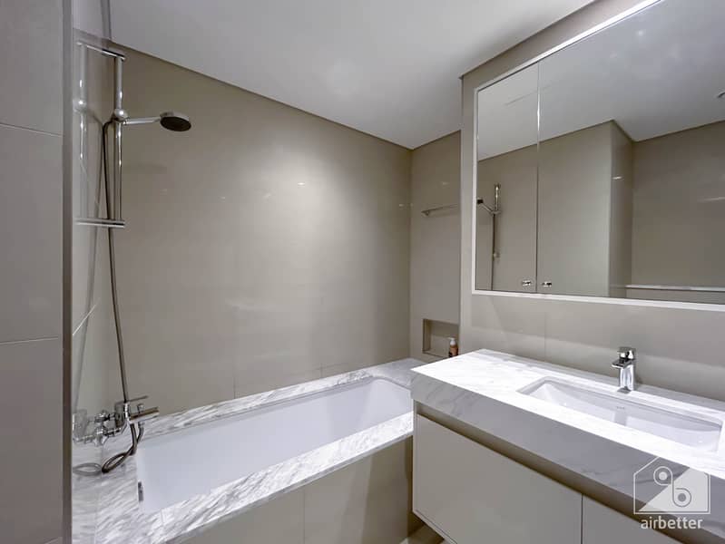 26 Burj Royale 3402-Master Room-10. jpg