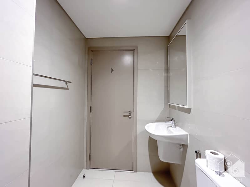 42 Burj Royale 3402- WC1-4. jpg