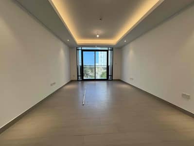 Amazing Finishing (1BR) Balcony (Shared Pool Gym)