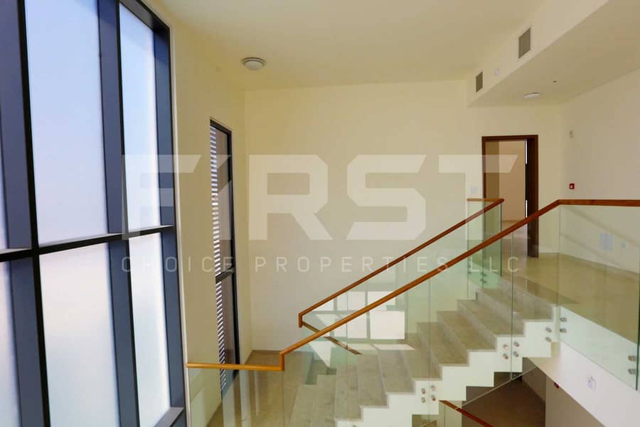 9 Internal Photo of 4 Bedroom Villa in West Yas Yas Island (28). jpg