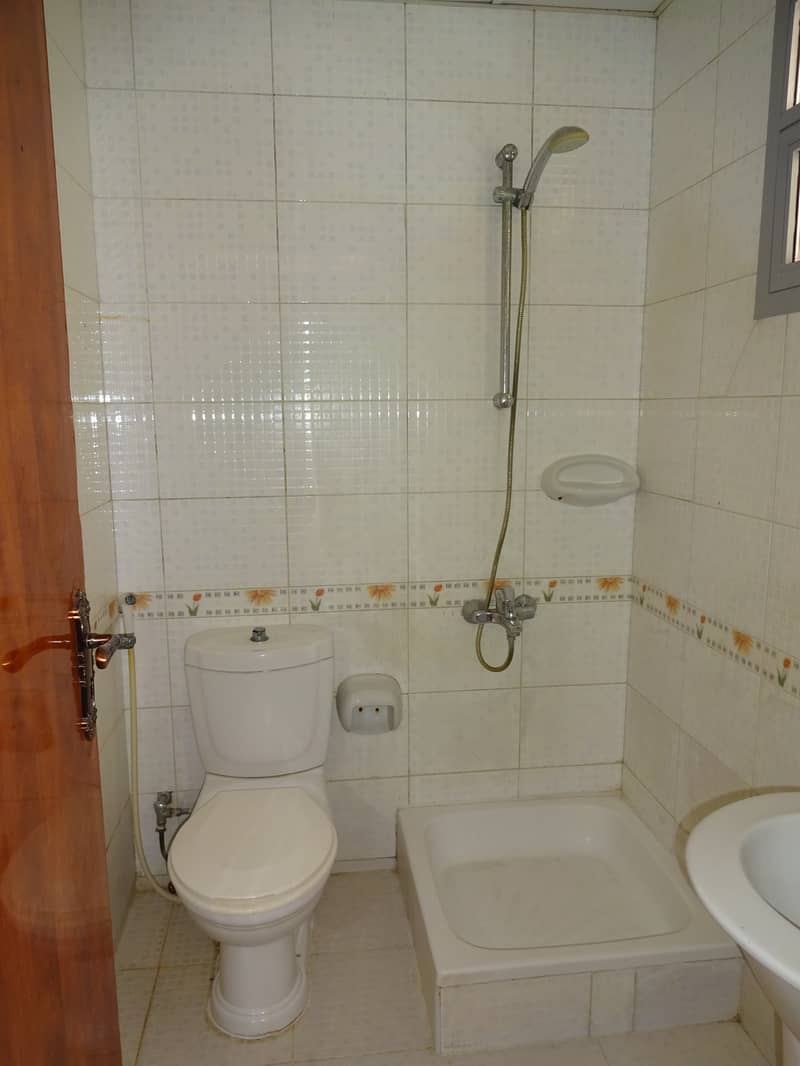 2 Bathroom. JPG