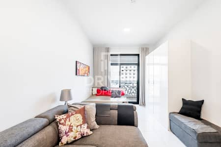 Fully Furnished | Spacious Unit | Vacant