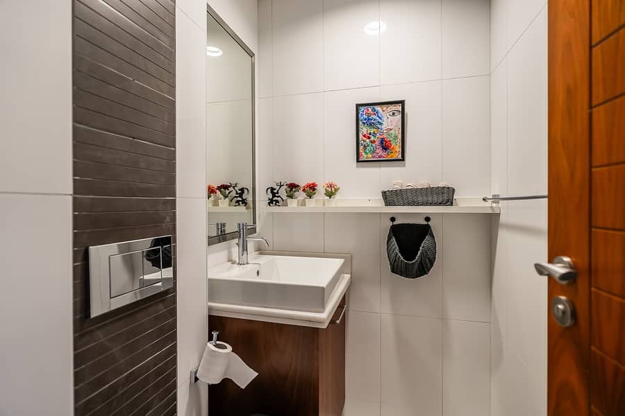 16 7RV02700. jpg