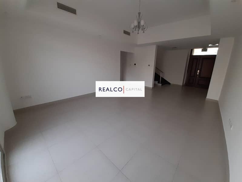 3 PARK FACING! THE ONLY G+1! 3BR+MAIDS VILLA!