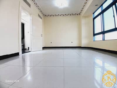 Ready to move 2bhk apartment 58k 3payment central ac with wadrobe nice kitchen