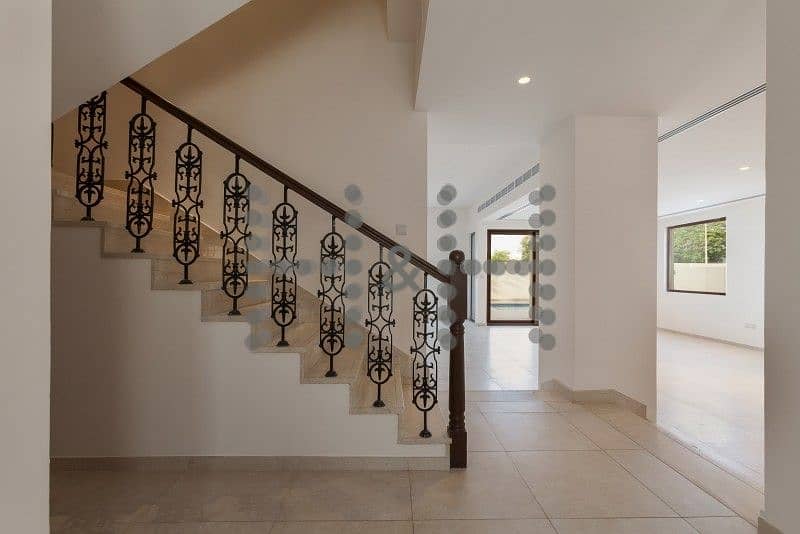 10 Upgraded Villa  with Pool -Limited time Offer