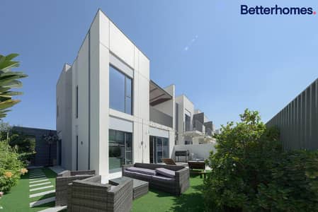 Amazing Location | Vacant on Transfer | Must See