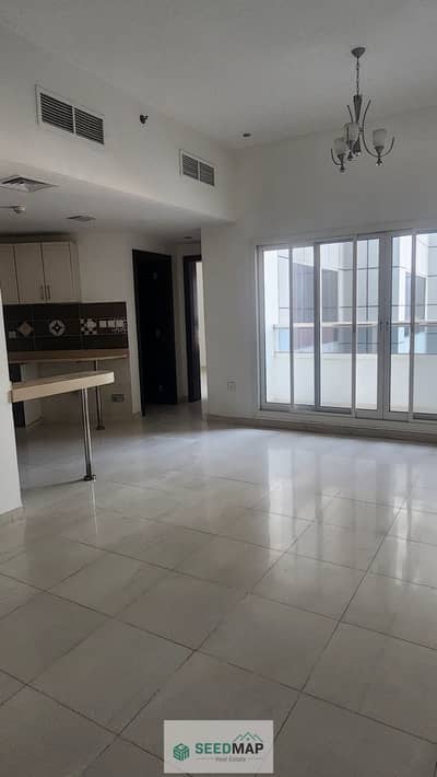 Vacant l Spacious 1 BED + STUDY  ROOM