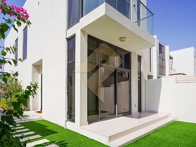 Upgraded | Fully Furnished | Biggest Lay Out