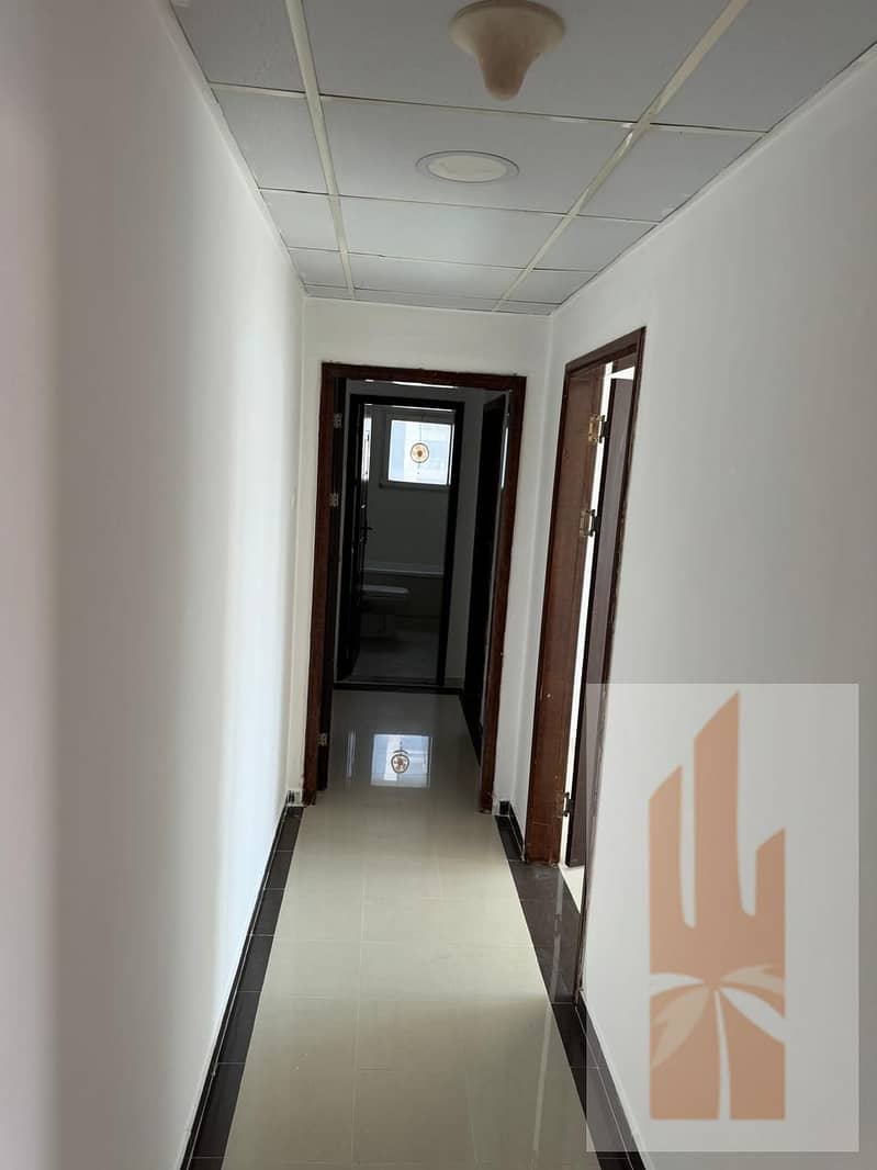 11 cbd1c3cc-8f05-441c-994f-1febdf4dc043. jpg