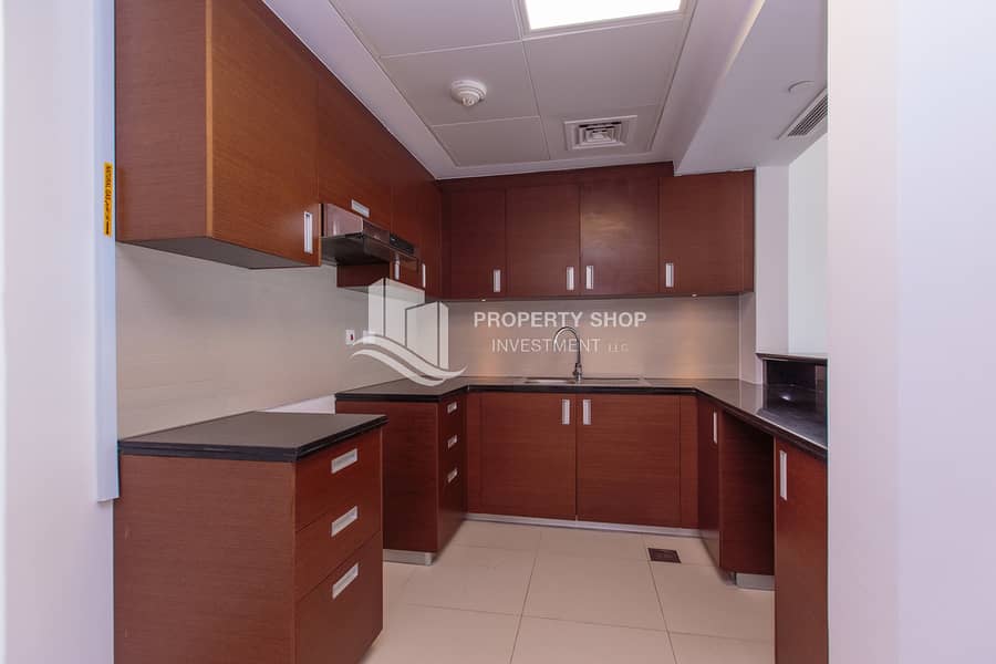 9 1-bedroom-apartment-al-reem-island-shams-abu-dhabi-gate-tower-2-kitchen. JPG