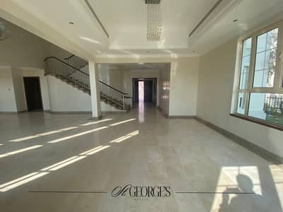 Owner Occupied | Standard | Entertainment Foyer