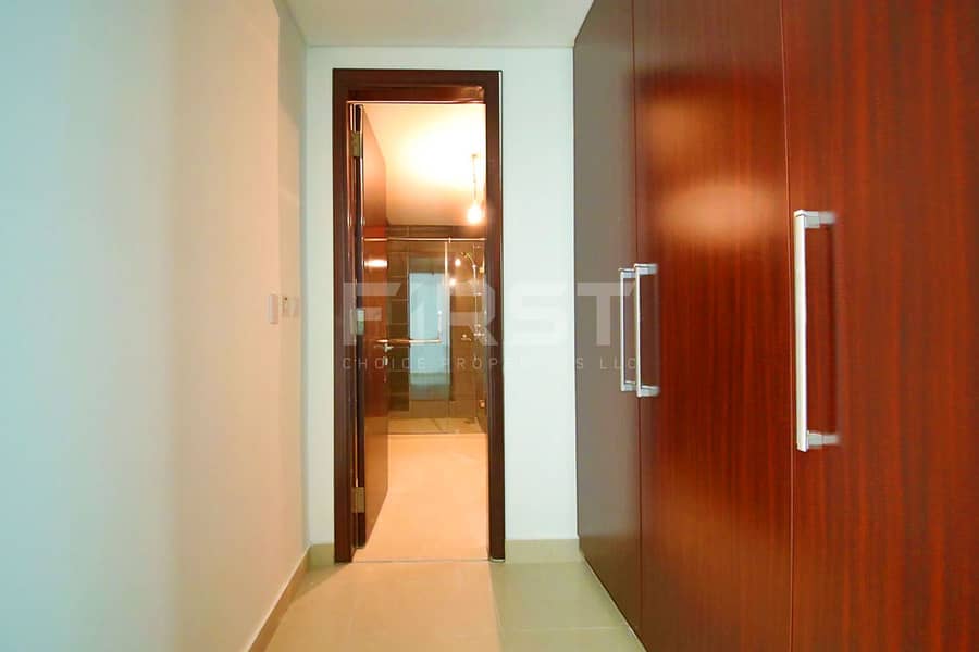 9 Internal Photo of 4 Bedroom Apartment in MAG 5 Marina Square Al Reem Island Abu Dhabi UAE (2). jpg