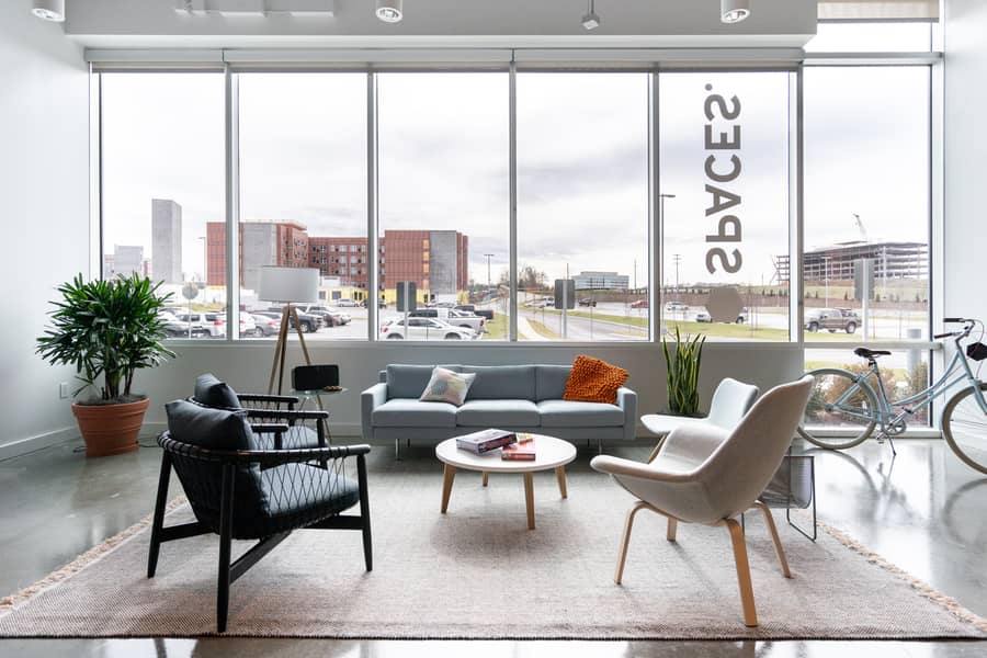 6 Spaces Mallory 4926 TN, Franklin USA Business Lounge. jpg