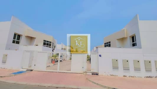 5 Bedroom Villa for Rent in Jumeirah, Dubai - Snapchat-1942091298. jpg