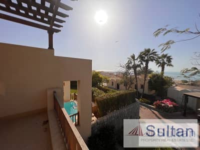 3 Bedroom Villa for Sale in Al Dhait, Ras Al Khaimah - Luxury 3 Floor Cove Villa - Beach View with Private Pool